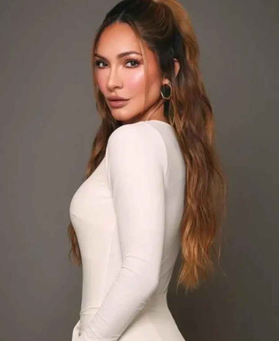 Kimberly Reyes 1